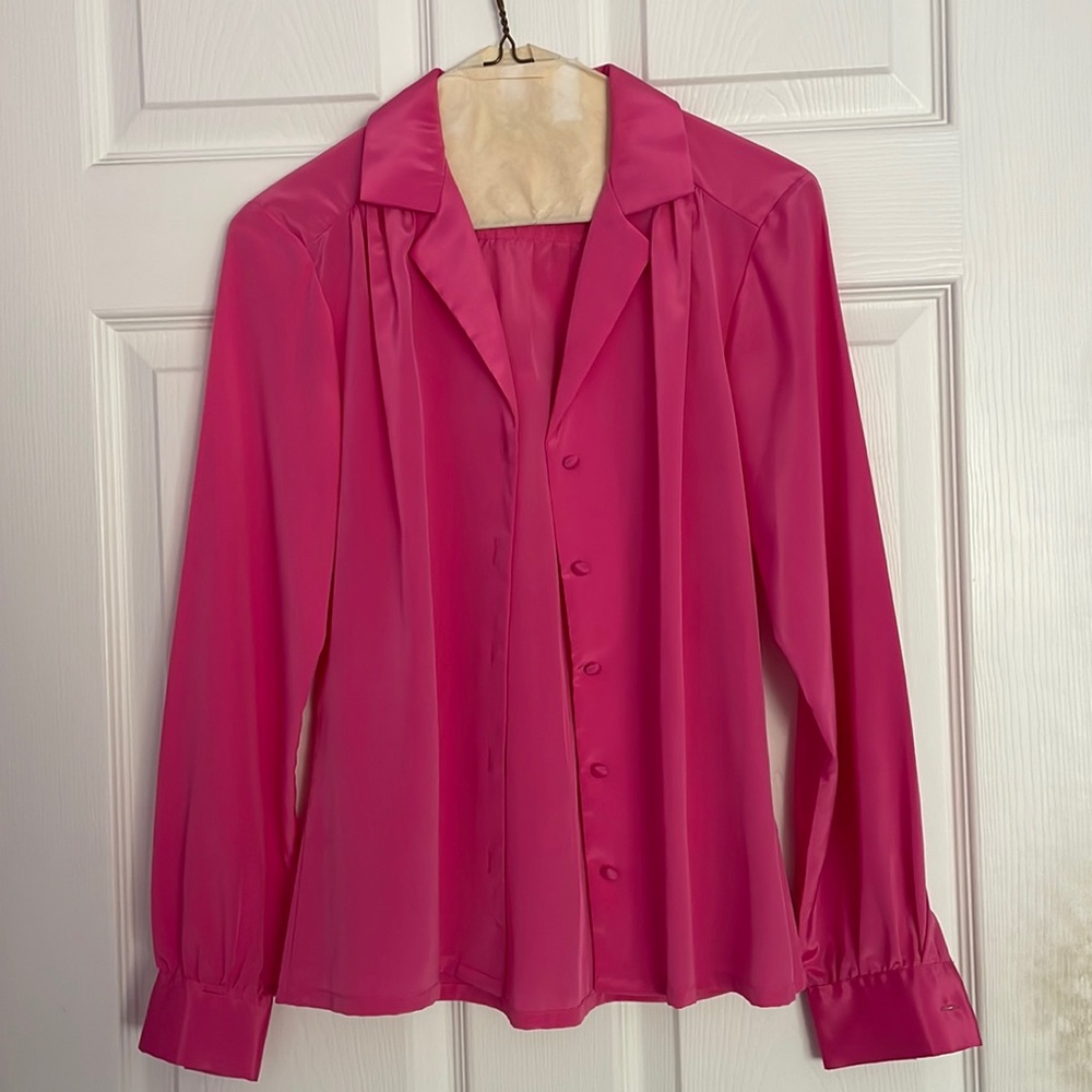 Chaus size5/6 vintage long sleeve hot pink blouse.